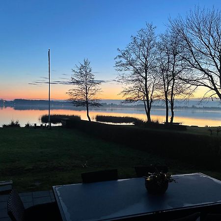 Huset Ved Soen Taet Pa Herning Og Mch Og Boxen 90 M2 Sunds Eksteriør billede