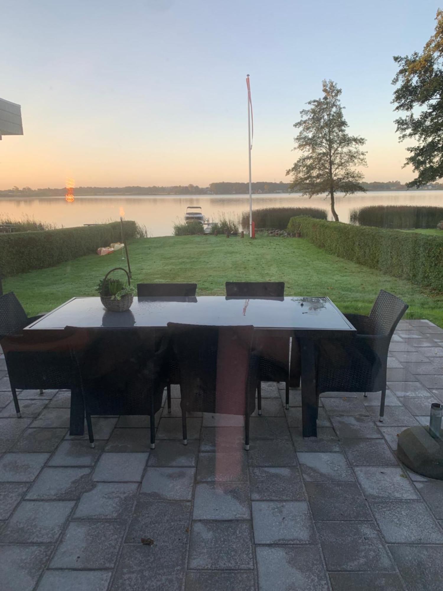 Huset Ved Soen Taet Pa Herning Og Mch Og Boxen 90 M2 Sunds Eksteriør billede