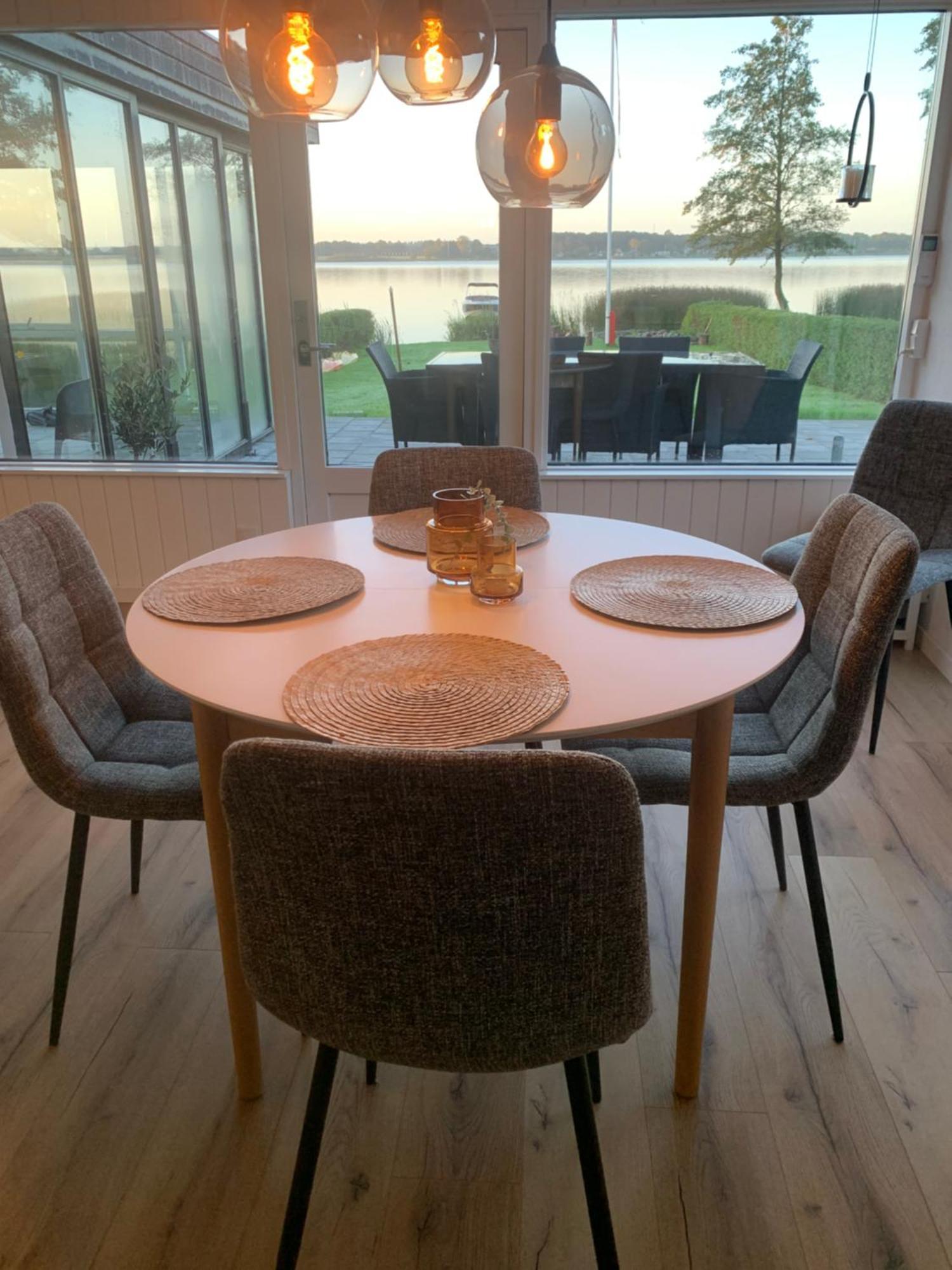 Huset Ved Soen Taet Pa Herning Og Mch Og Boxen 90 M2 Sunds Eksteriør billede